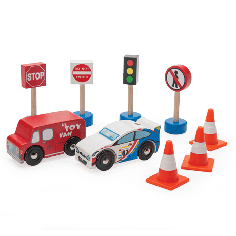 Le Toy Van Road Set